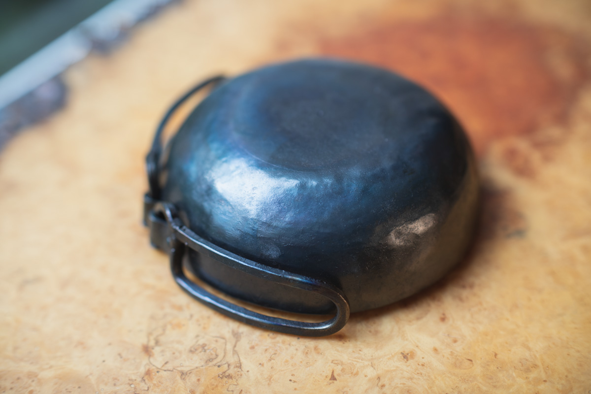 露营热煅打16cm可折叠铁锅（池田保）