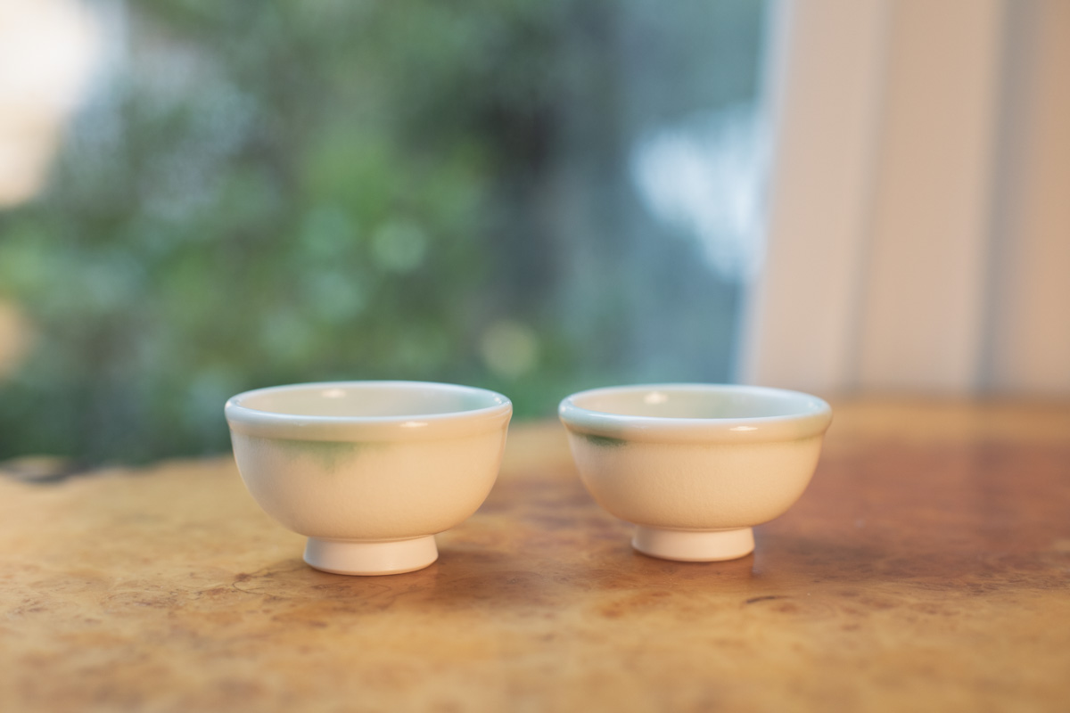 飘绿唐彩青花杯（戴佳威）