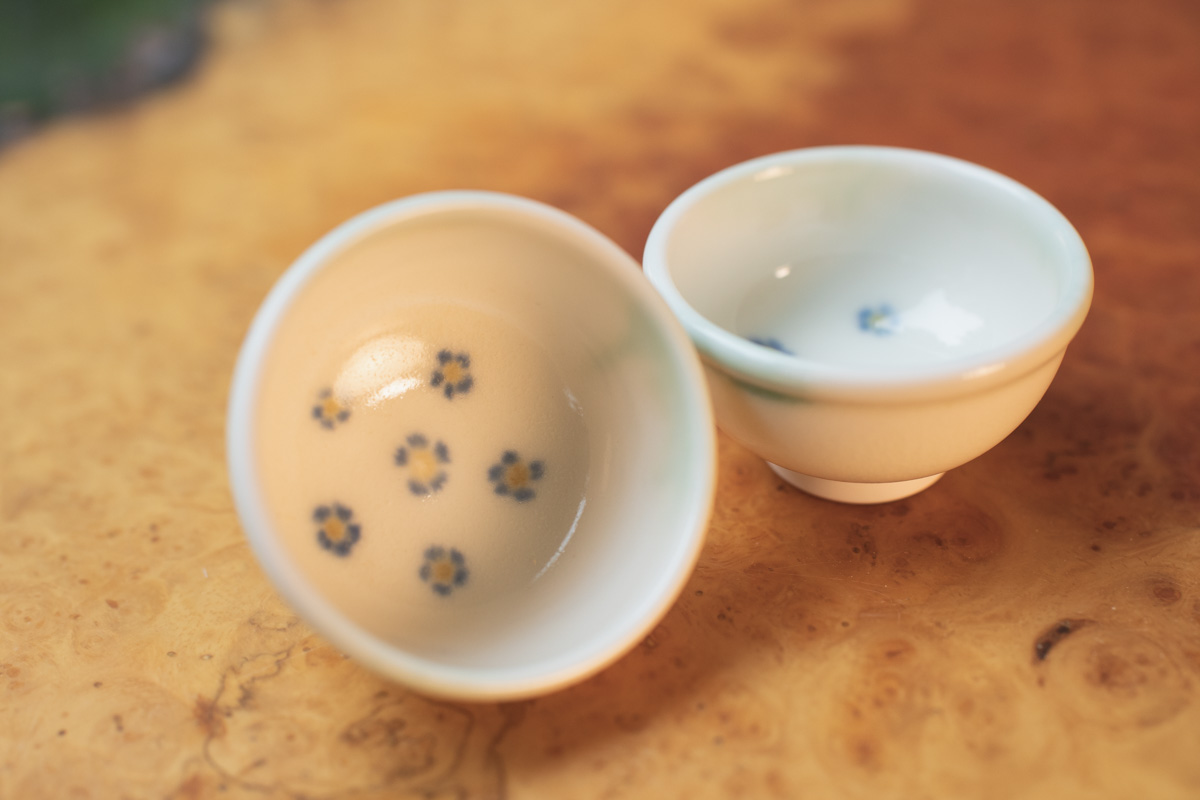 飘绿唐彩青花杯（戴佳威）