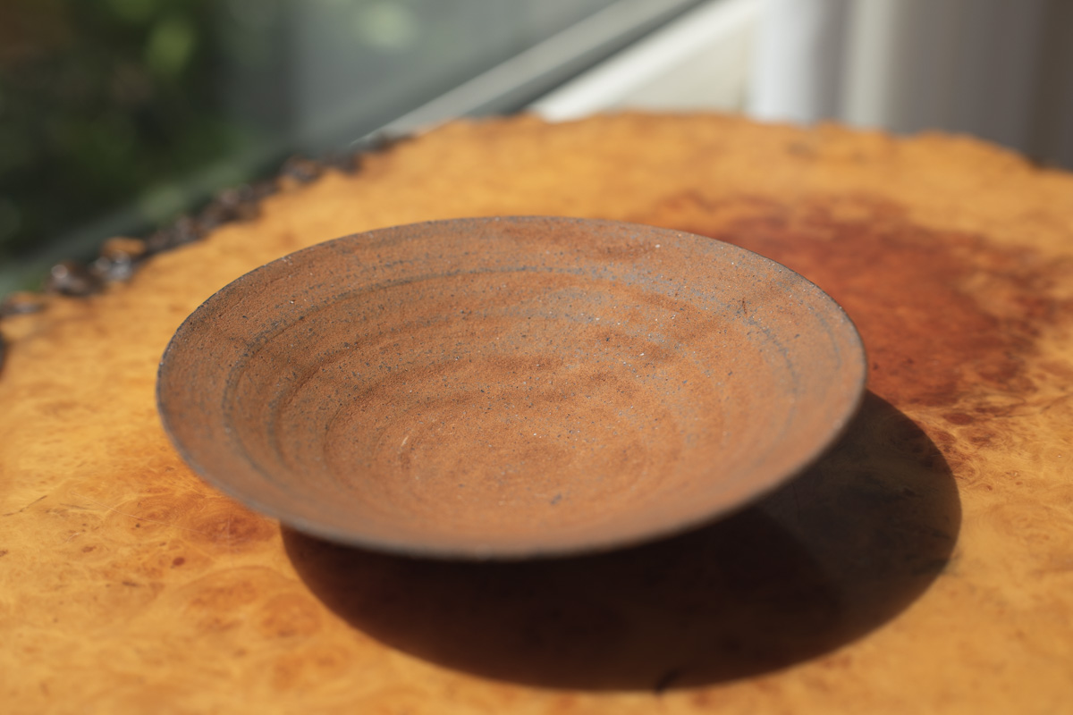 烧缔薄胎浅钵/盘 中(二阶堂明弘)