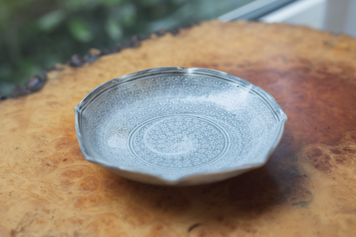 三岛八角小皿（井铜心平）
