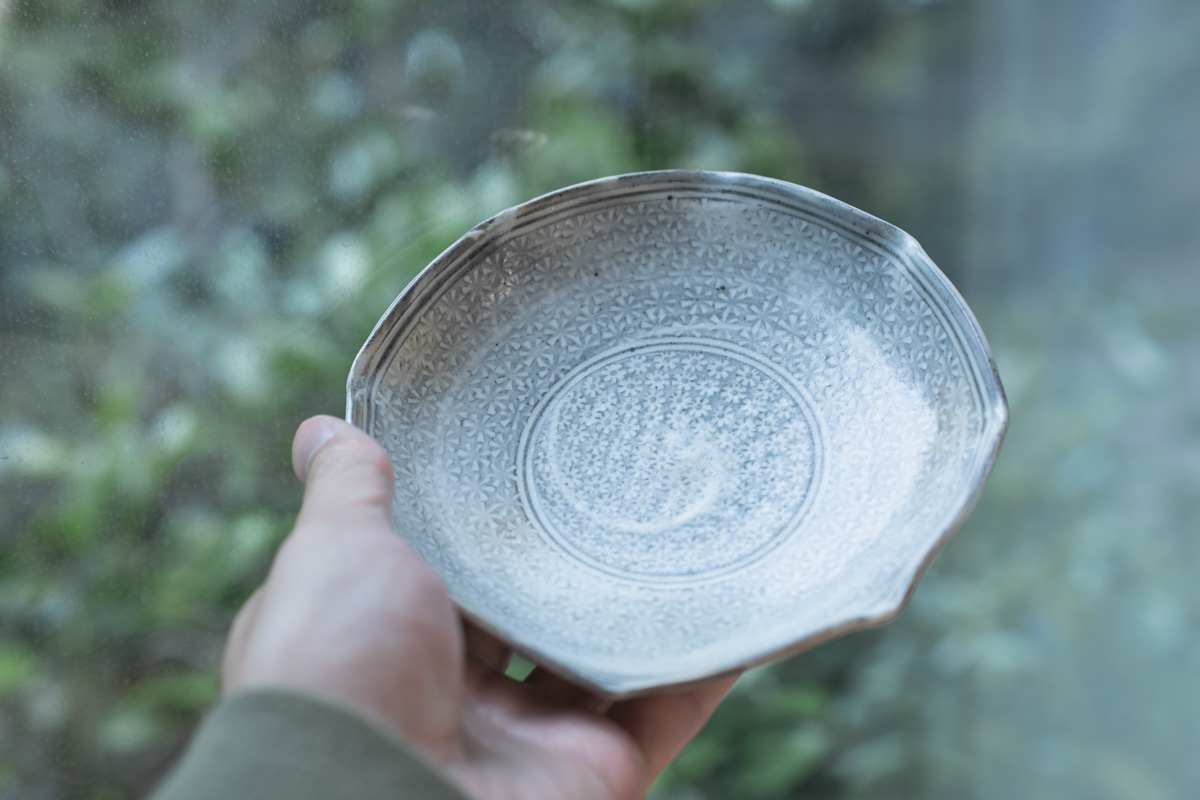 三岛八角小皿（井铜心平）