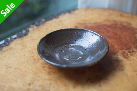 柿釉小皿（四海大）