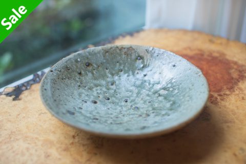 灰釉大皿（四海大）