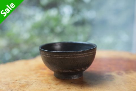 线纹黑釉小碗（渡边信史）