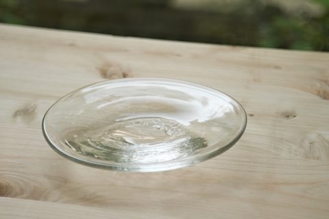 玻璃砂底中皿（西山亮）